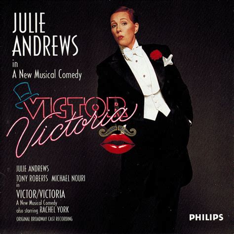 Victor/Victoria ¿Una comedia musical llena de ingenio y transformaciones deslumbrantes?